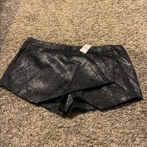 Express asymmetrical skort